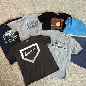 Bundle of medium men’s shirts